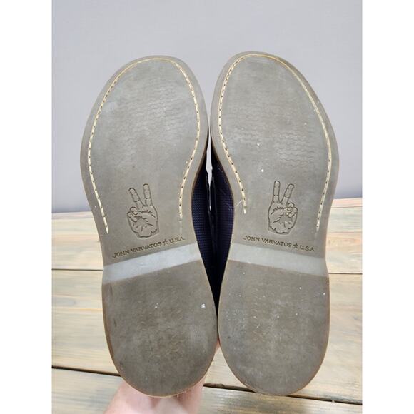 John Varvatos Boat Shoes US 8.5 Navy Blue Leather Great Condition MSRP: $298 - Picture 8 of 8